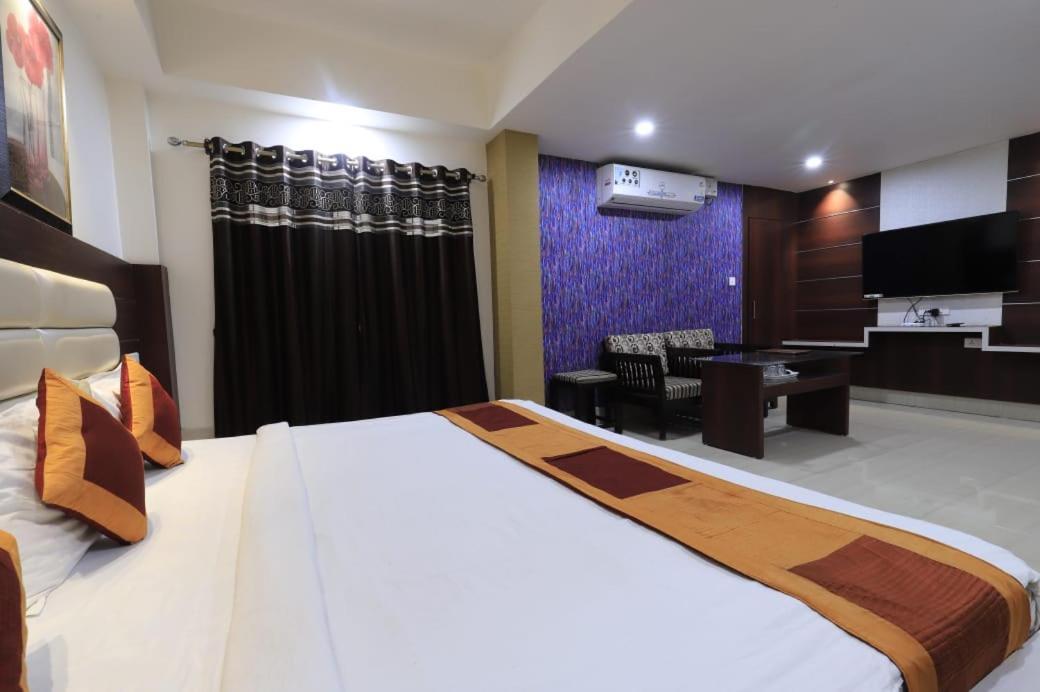 Hotel Rashmi Guwahati Exterior foto