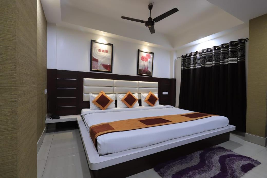 Hotel Rashmi Guwahati Exterior foto